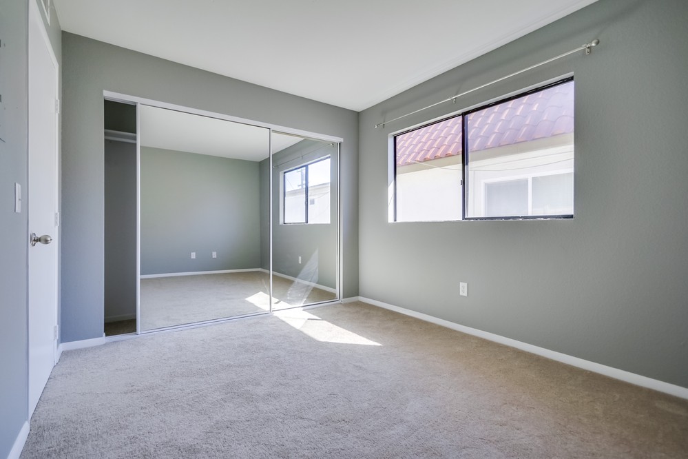 Virtual tour photo 17 of 19 for 4576 Hawley Boulevard #5
