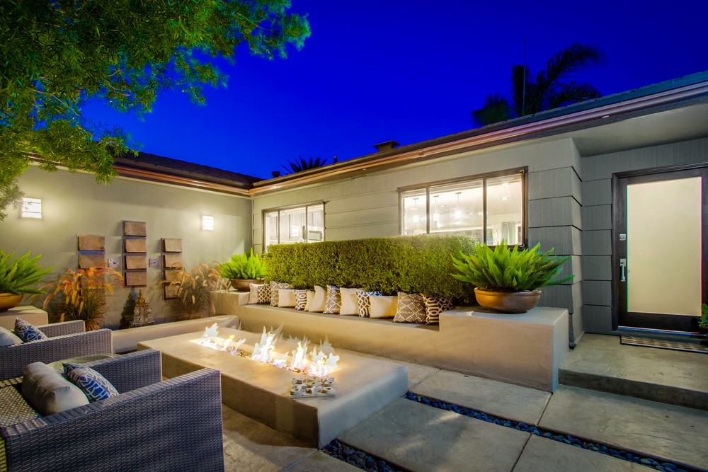 Virtual tour photo 5 of 73 for 4576 Lucille Dr