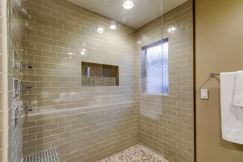 Virtual tour photo 39 of 73 for 4576 Lucille Dr