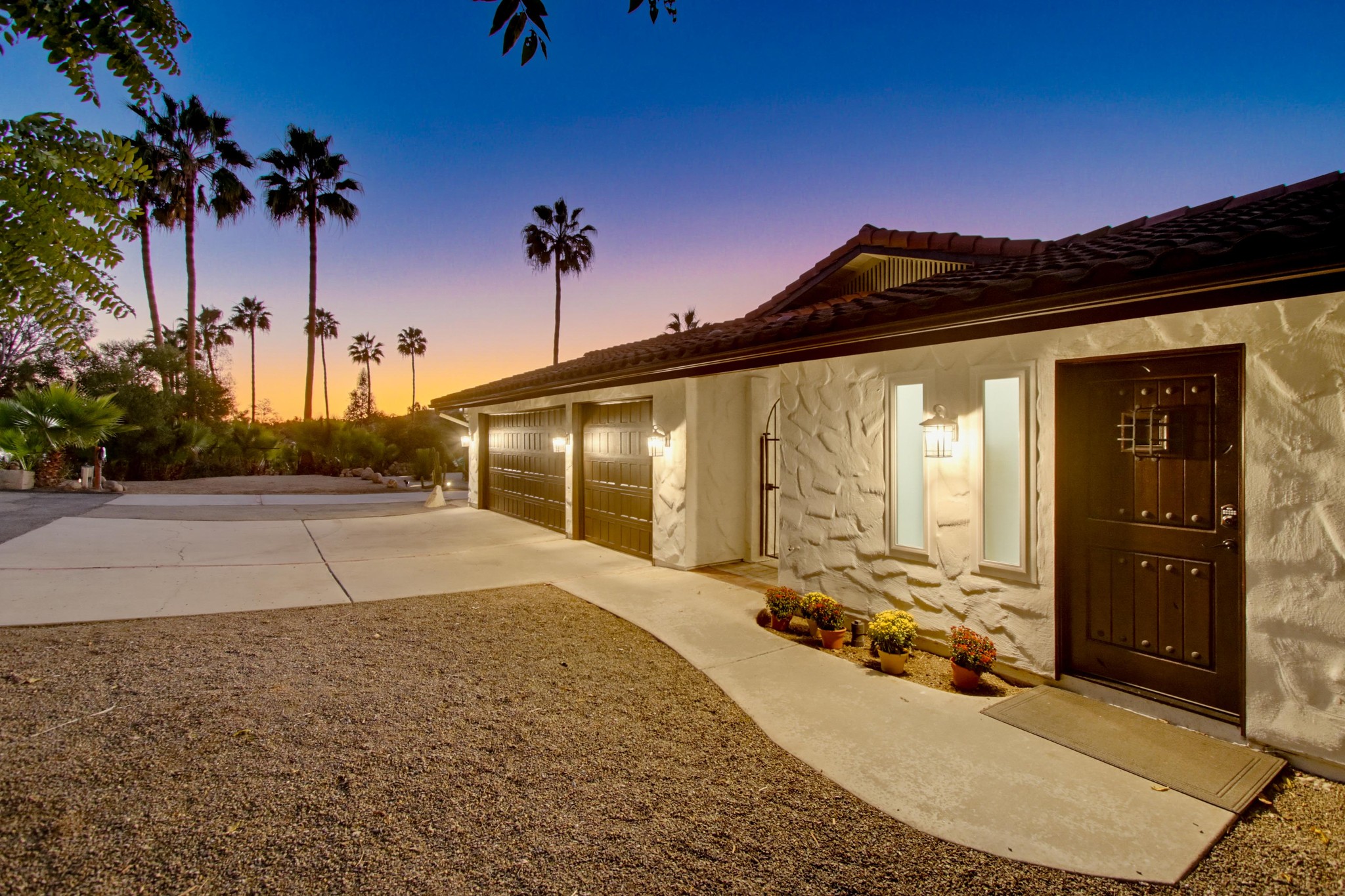 Virtual tour photo 5 of 195 for 4580 El Mirlo