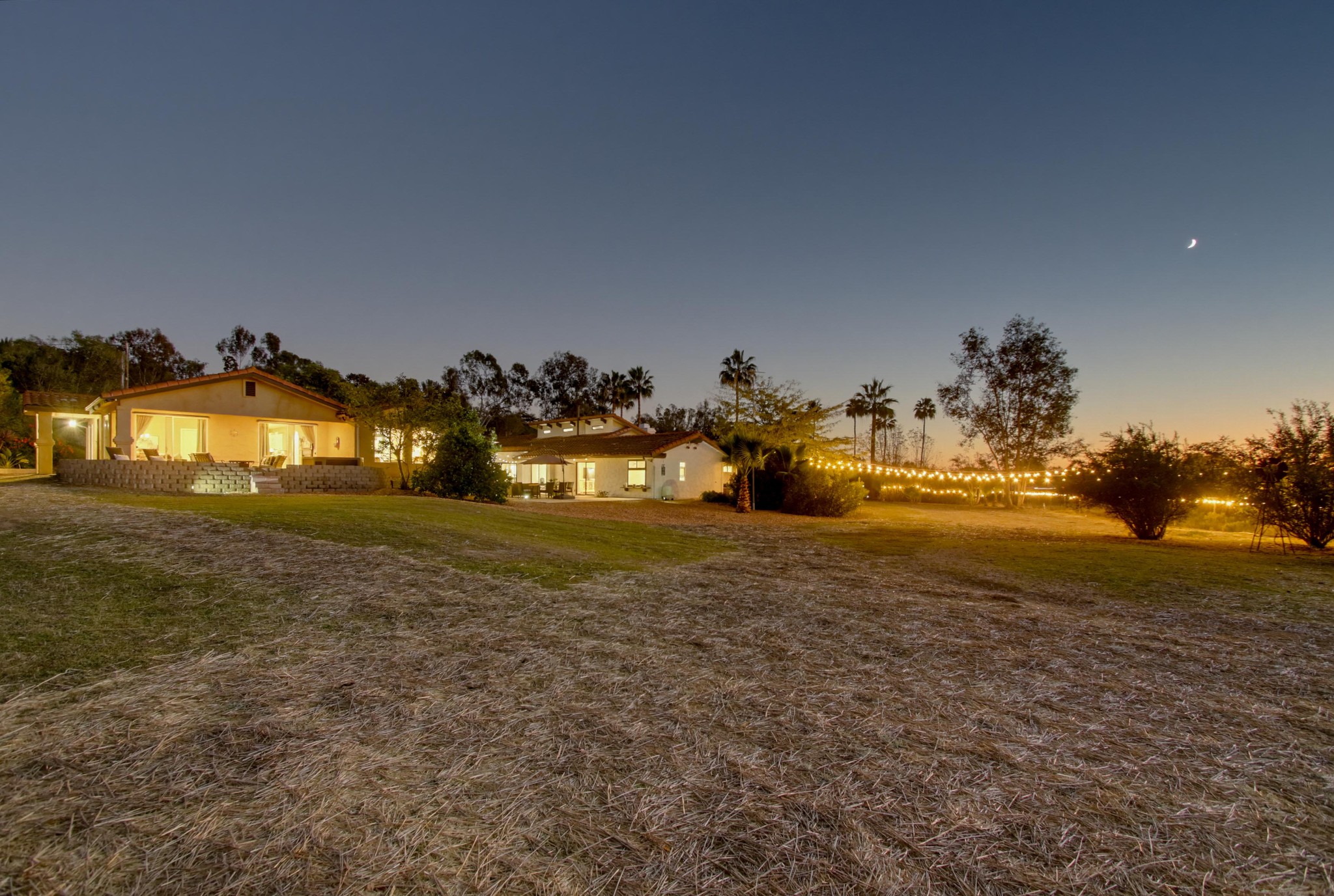 Virtual tour photo 20 of 195 for 4580 El Mirlo
