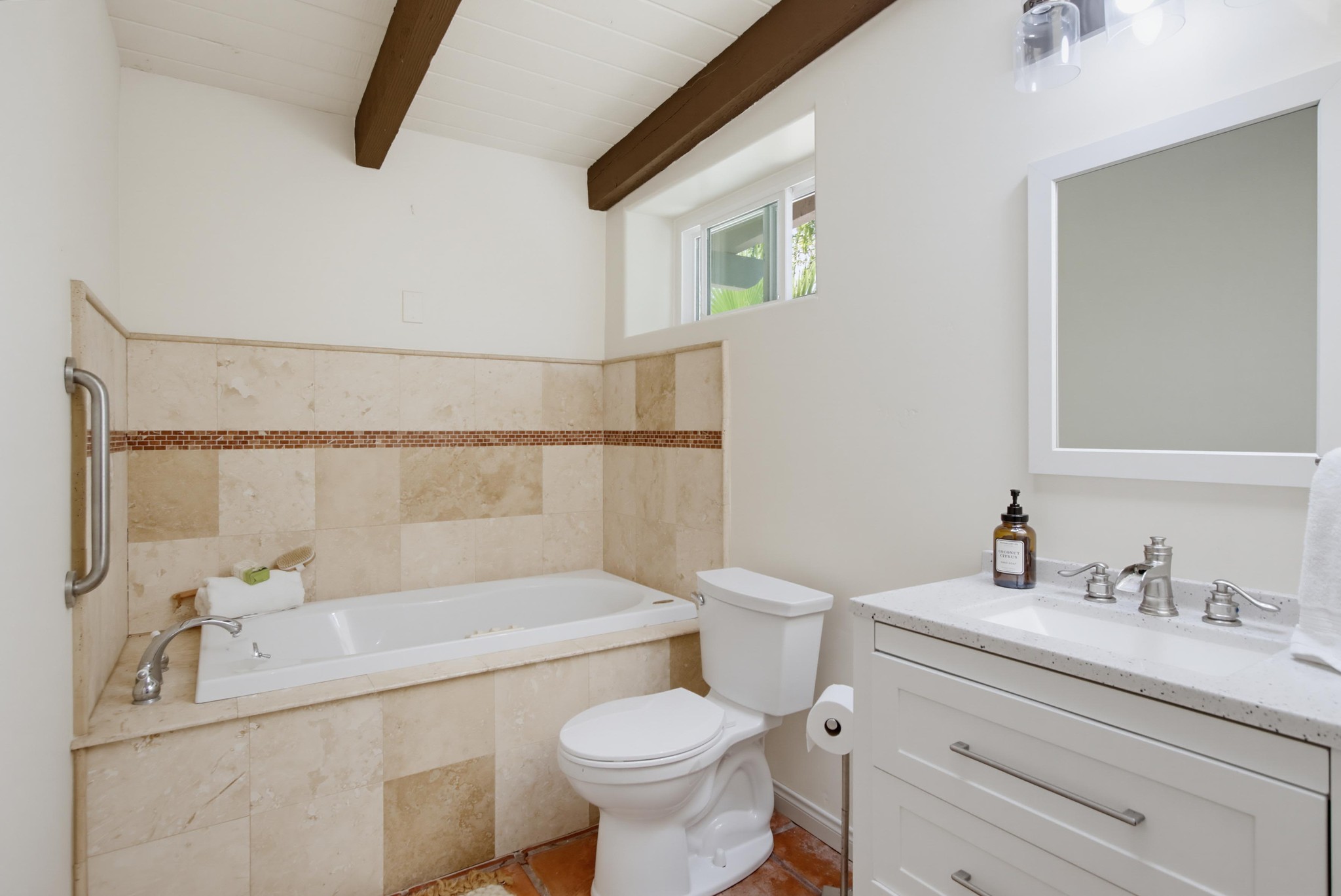Virtual tour photo 68 of 195 for 4580 El Mirlo