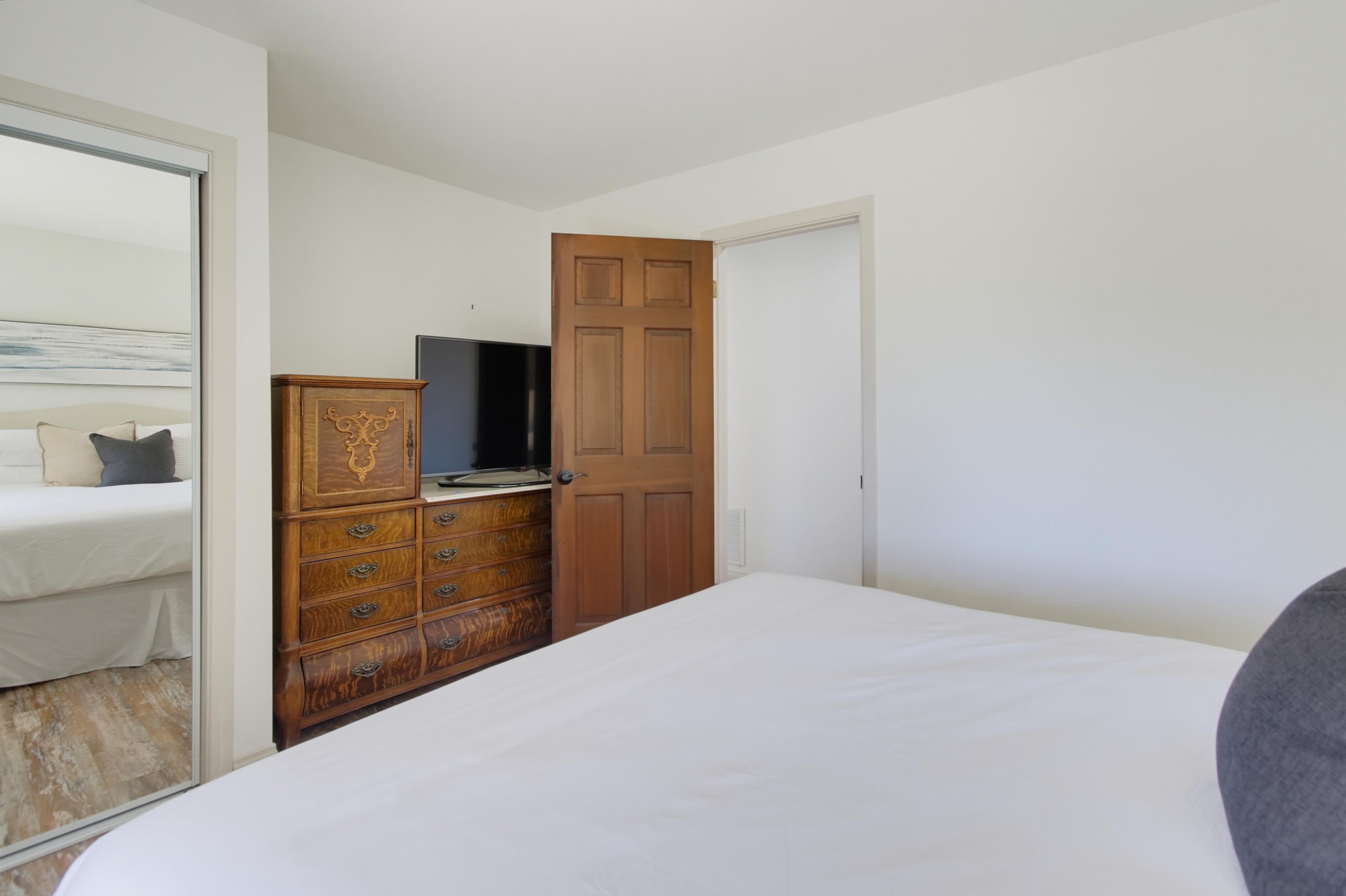 Virtual tour photo 71 of 195 for 4580 El Mirlo