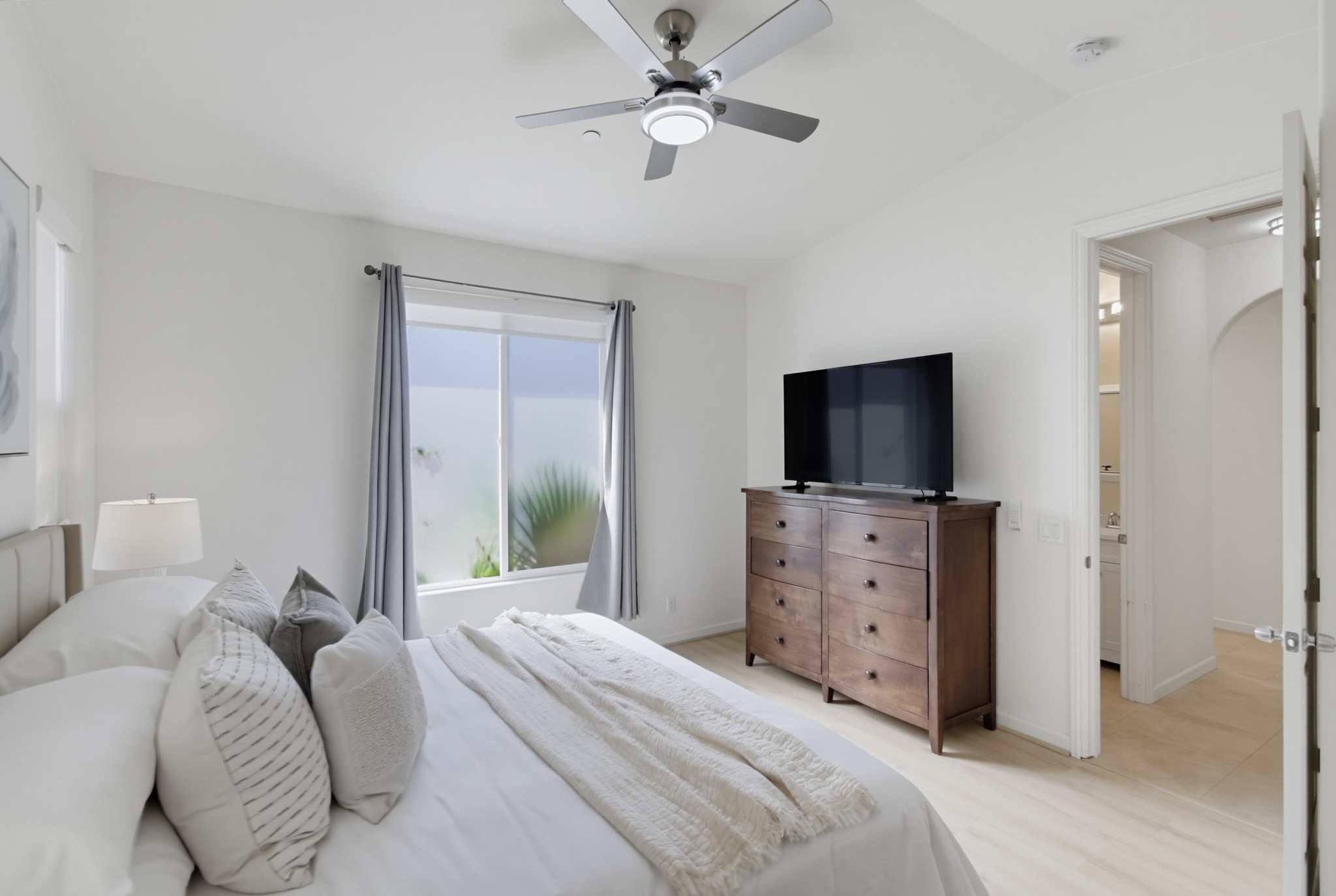 Virtual tour photo 106 of 195 for 4580 El Mirlo