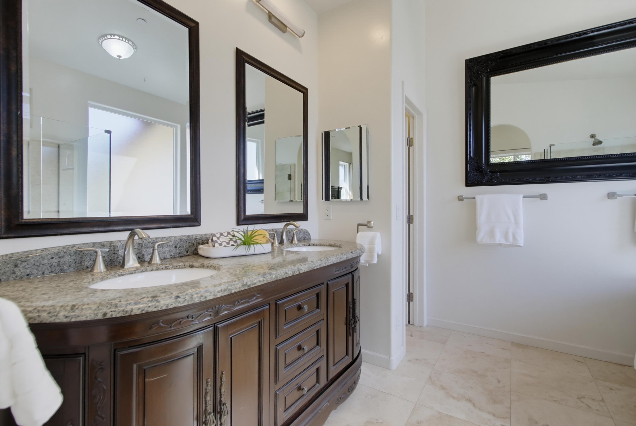 Virtual tour photo 115 of 195 for 4580 El Mirlo