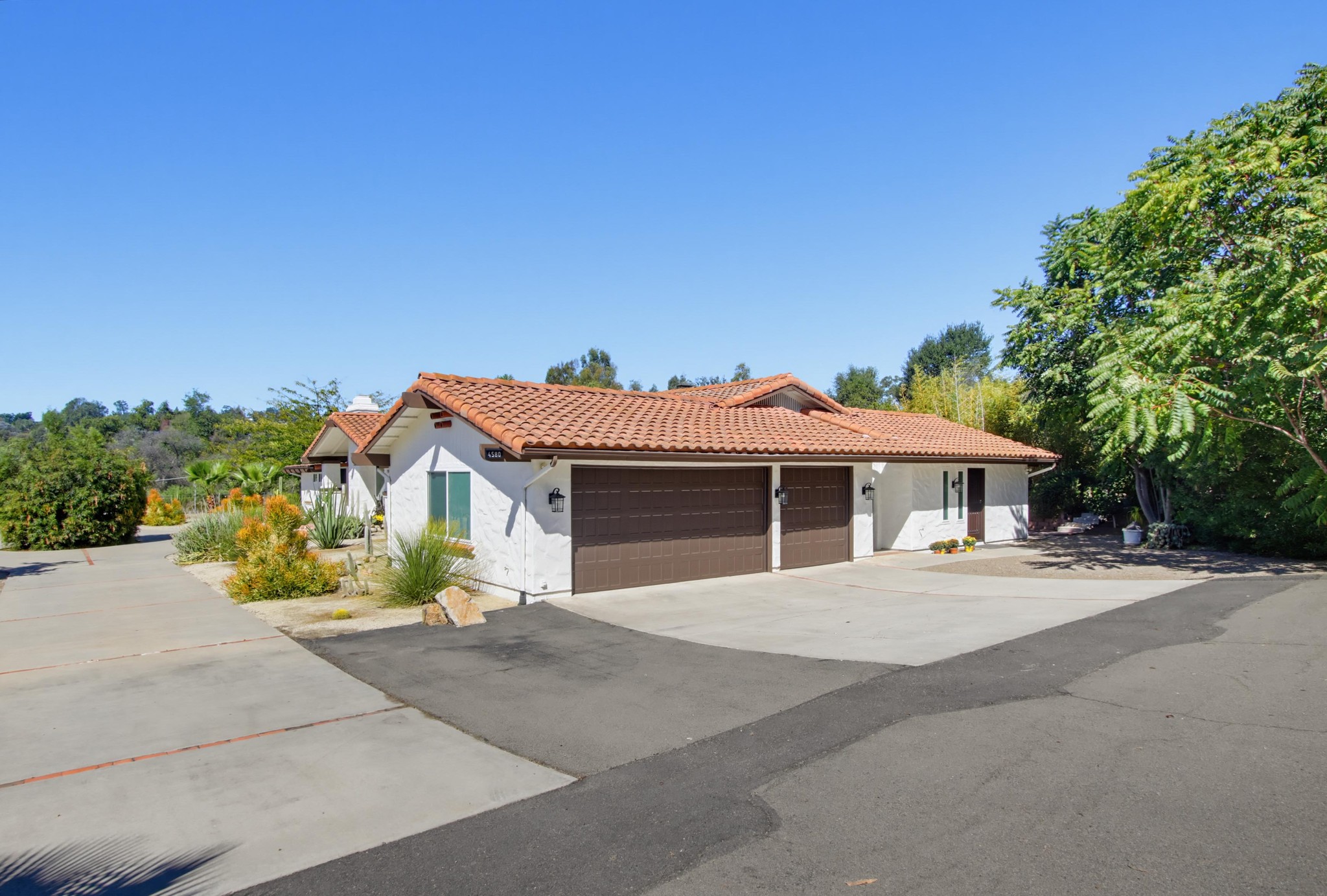 Virtual tour photo 122 of 195 for 4580 El Mirlo
