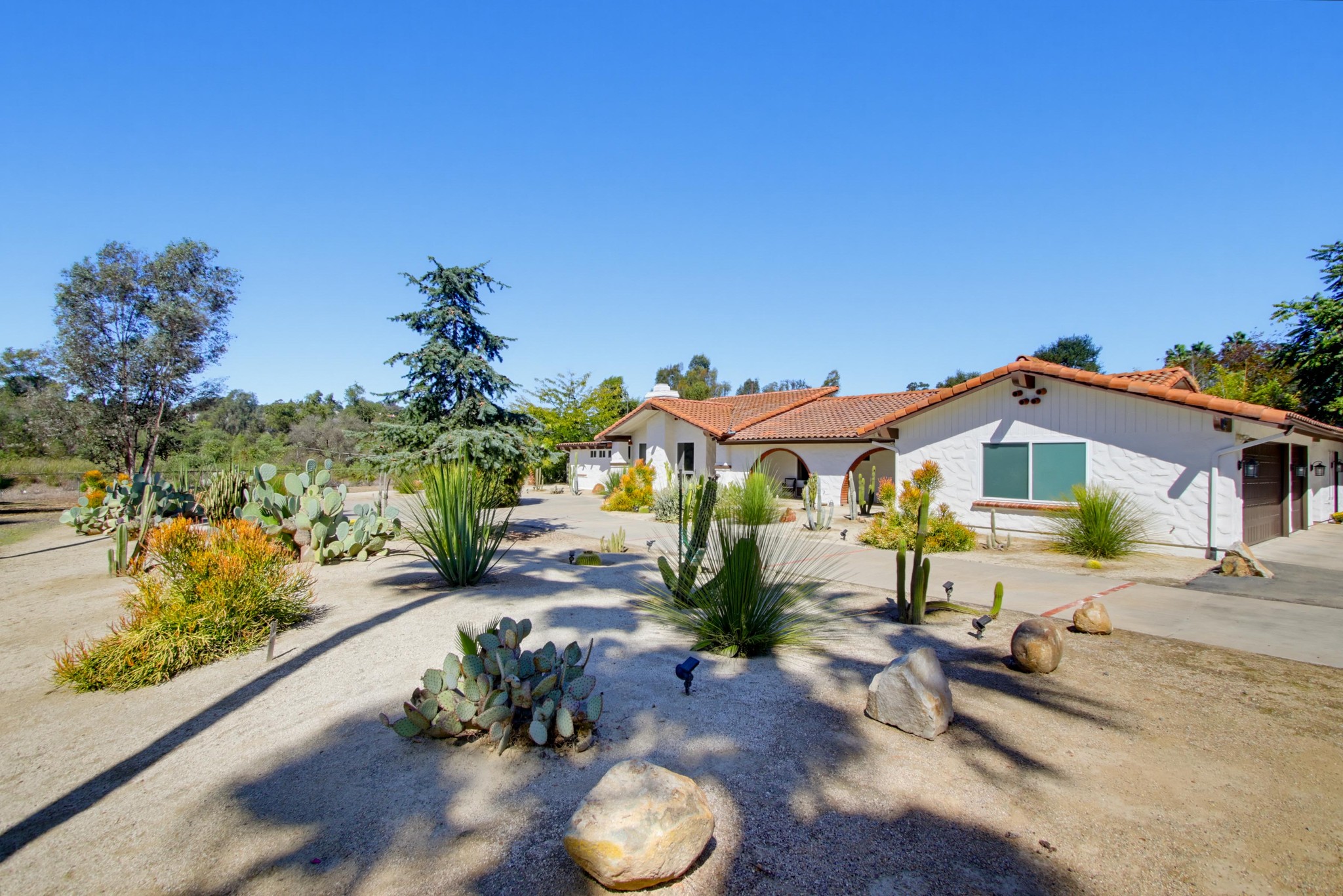 Virtual tour photo 131 of 195 for 4580 El Mirlo