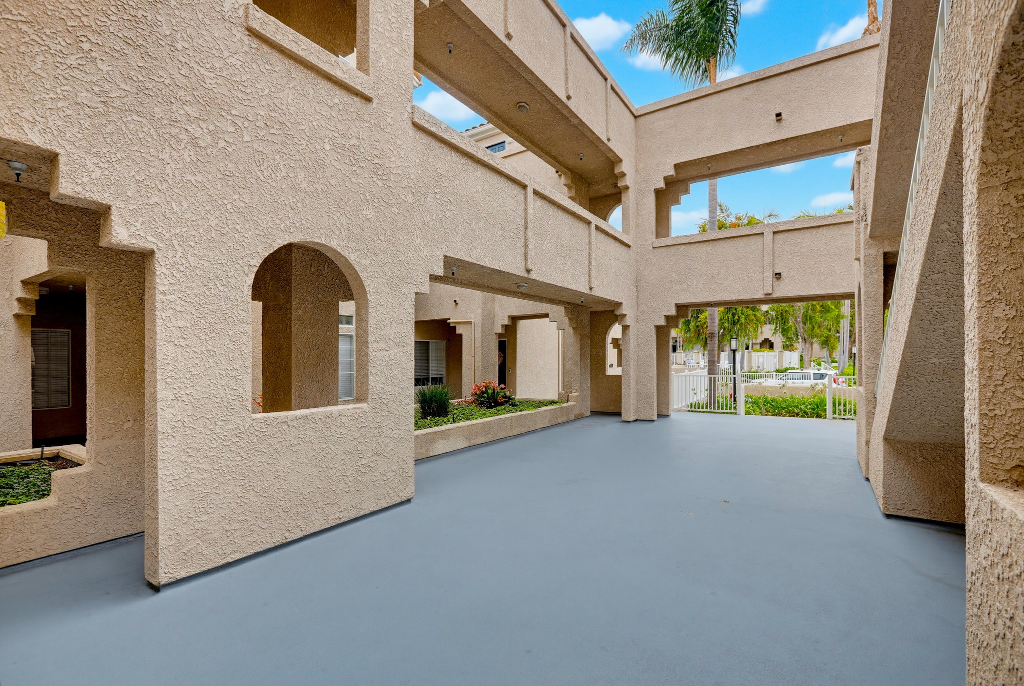 Virtual tour photo 6 of 53 for 4581 Warner Ave Apt 302