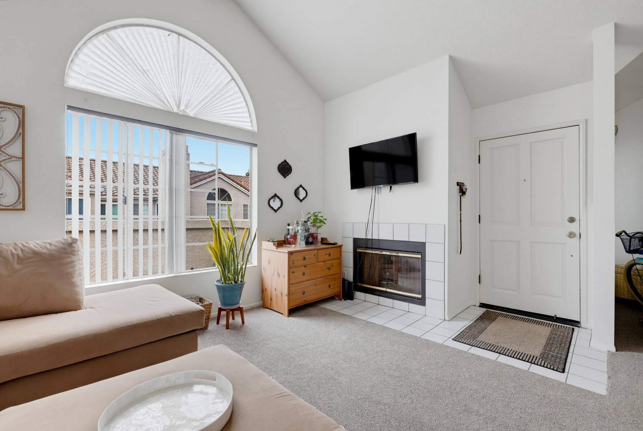 Virtual tour photo 15 of 53 for 4581 Warner Ave Apt 302