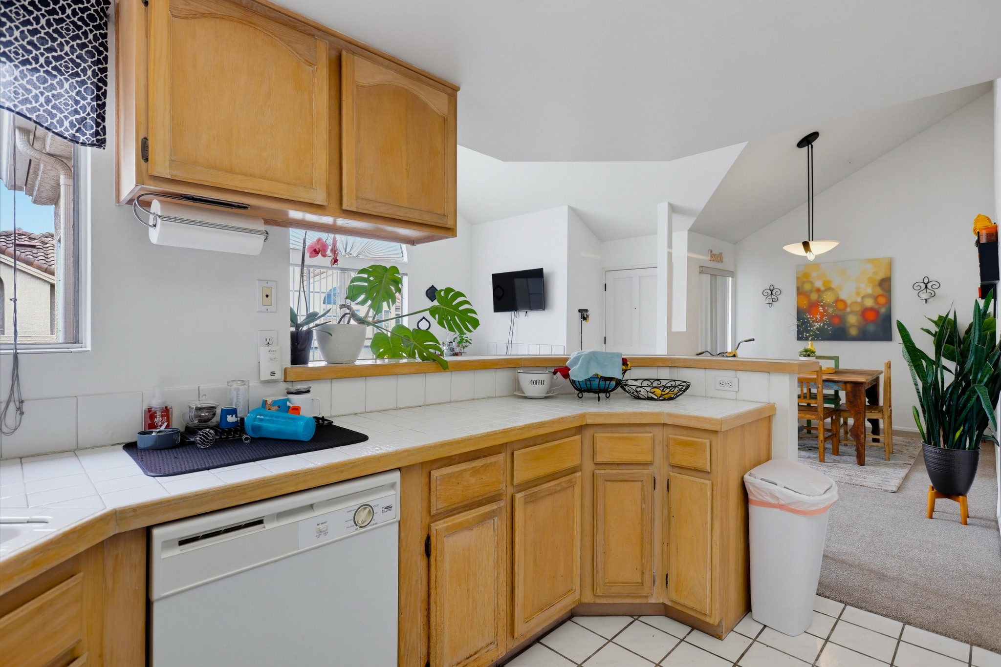 Virtual tour photo 24 of 53 for 4581 Warner Ave Apt 302