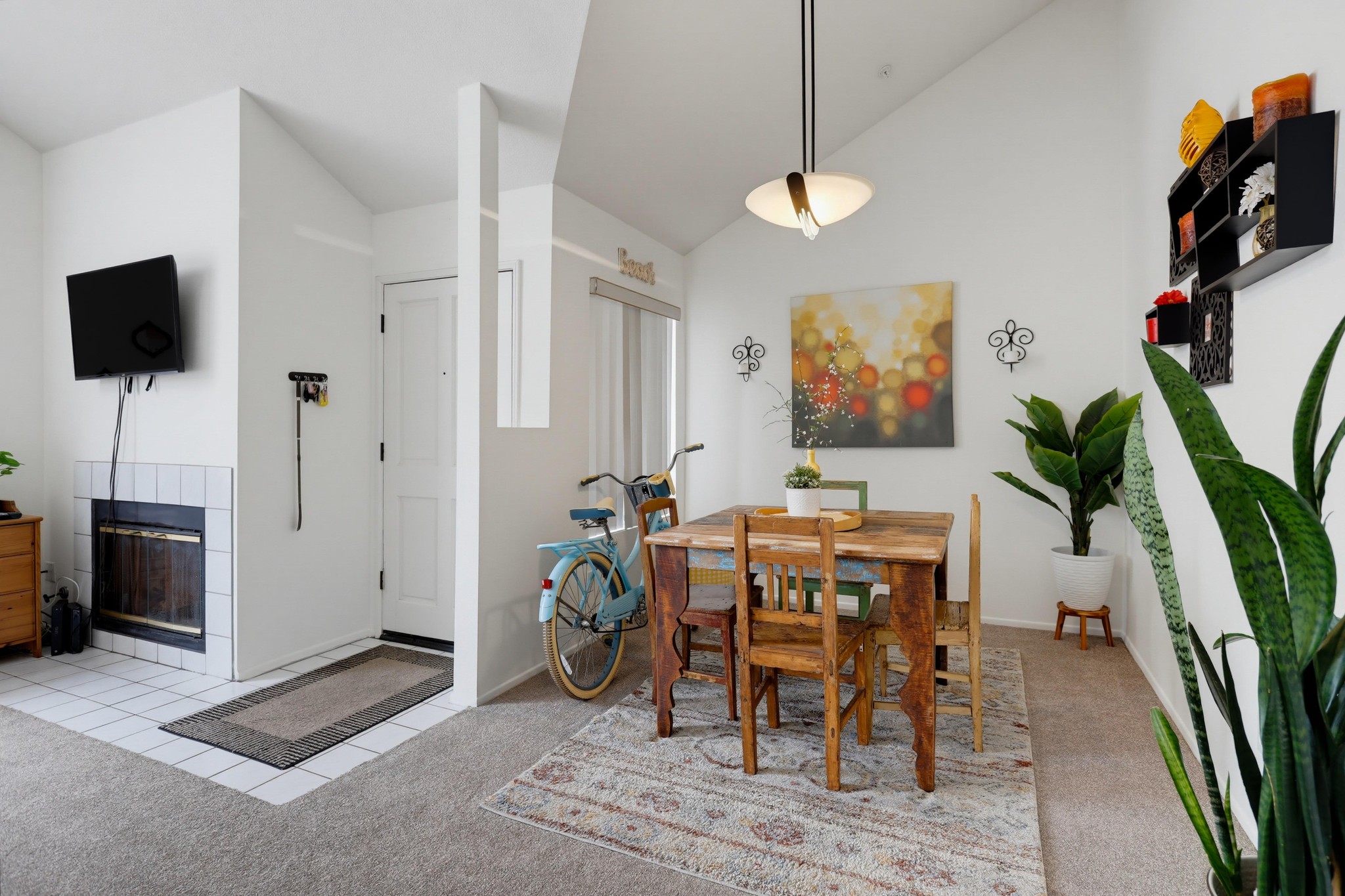 Virtual tour photo 25 of 53 for 4581 Warner Ave Apt 302