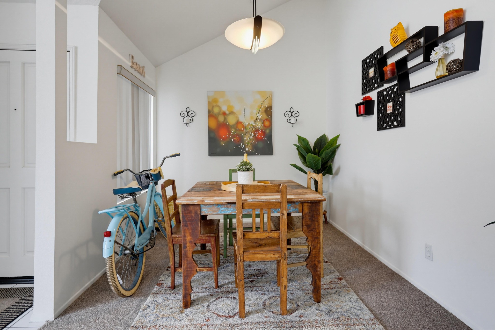 Virtual tour photo 26 of 53 for 4581 Warner Ave Apt 302