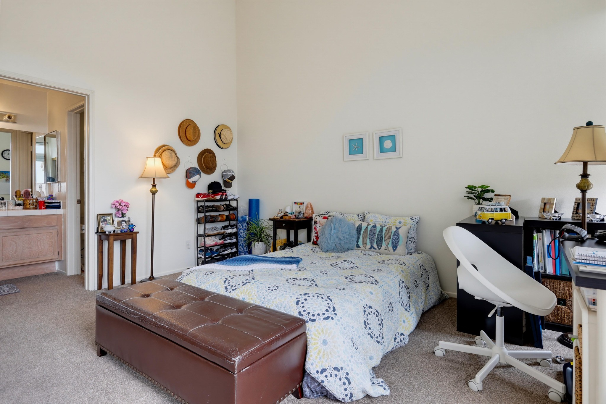 Virtual tour photo 37 of 53 for 4581 Warner Ave Apt 302