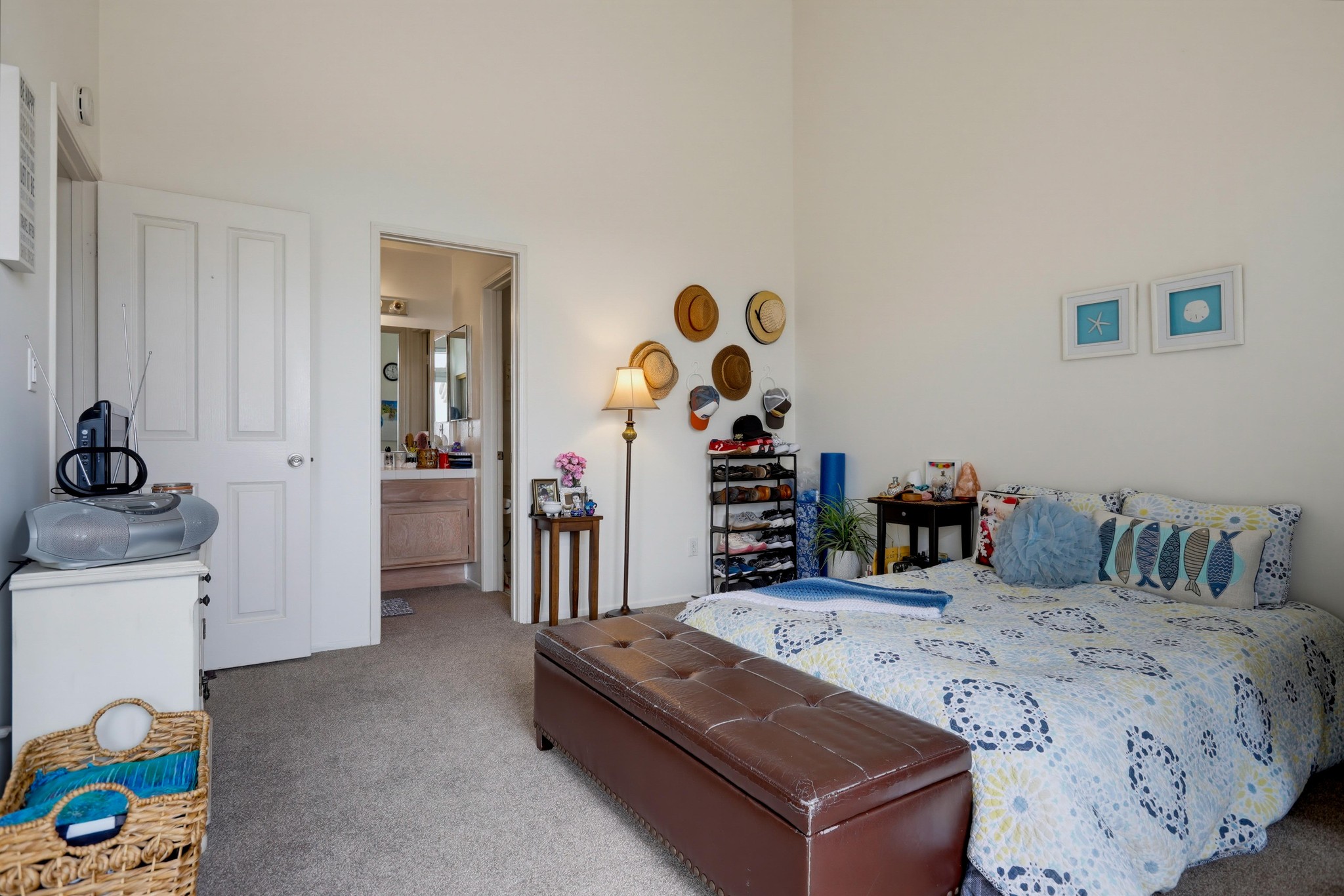 Virtual tour photo 38 of 53 for 4581 Warner Ave Apt 302