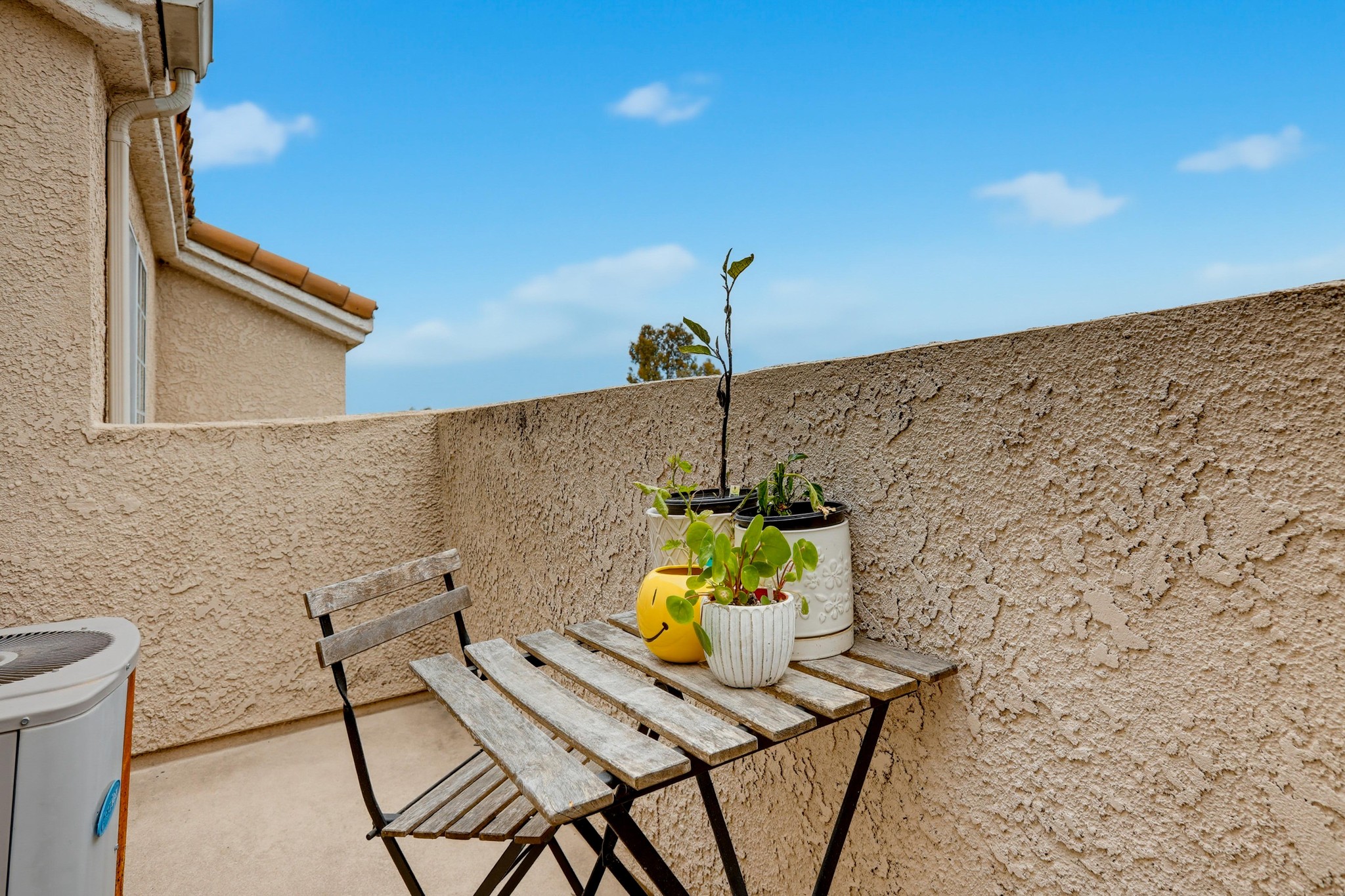 Virtual tour photo 43 of 53 for 4581 Warner Ave Apt 302