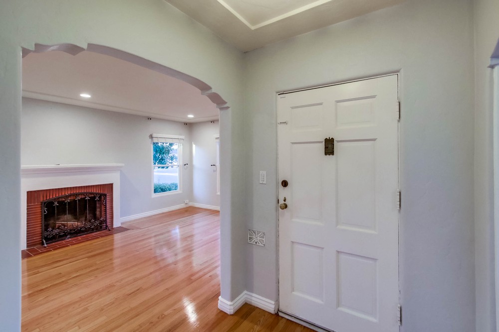 Virtual tour photo 15 of 63 for 4584 49th St