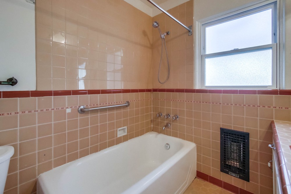 Virtual tour photo 30 of 63 for 4584 49th St