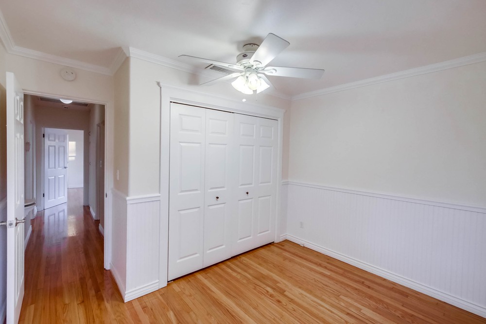 Virtual tour photo 33 of 63 for 4584 49th St