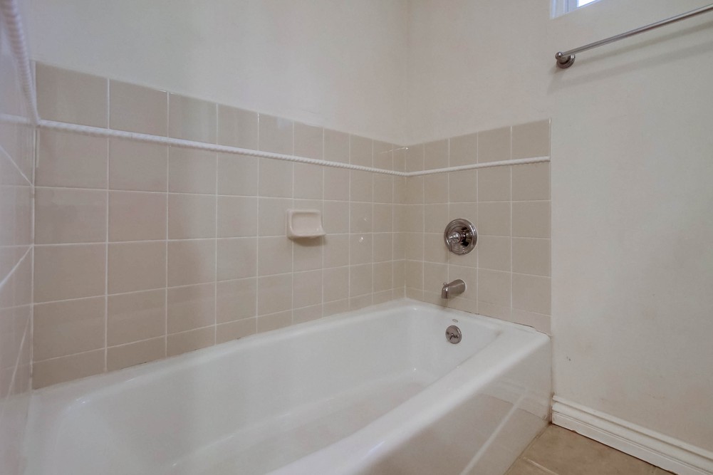 Virtual tour photo 37 of 63 for 4584 49th St