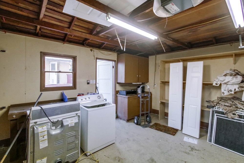 Virtual tour photo 47 of 63 for 4584 49th St