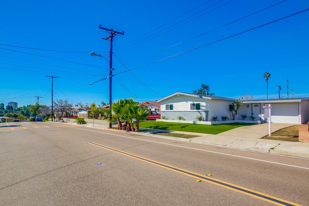 Virtual tour photo 1 of 40 for 4584 Derrick Dr
