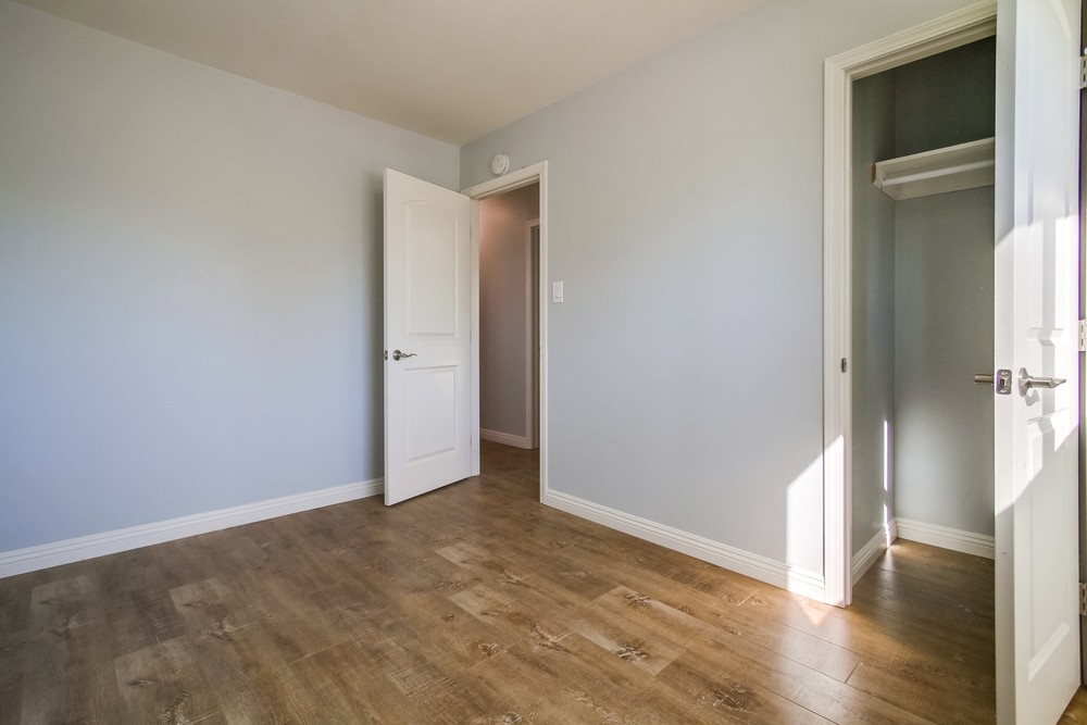 Virtual tour photo 27 of 40 for 4584 Derrick Dr