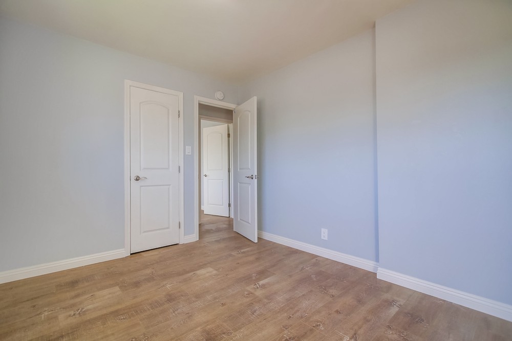 Virtual tour photo 29 of 40 for 4584 Derrick Dr