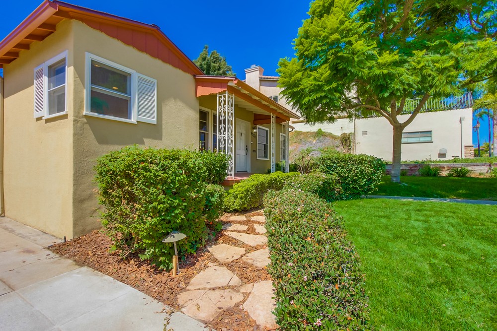 Virtual tour photo 6 of 30 for 4584 Van Dyke Ave