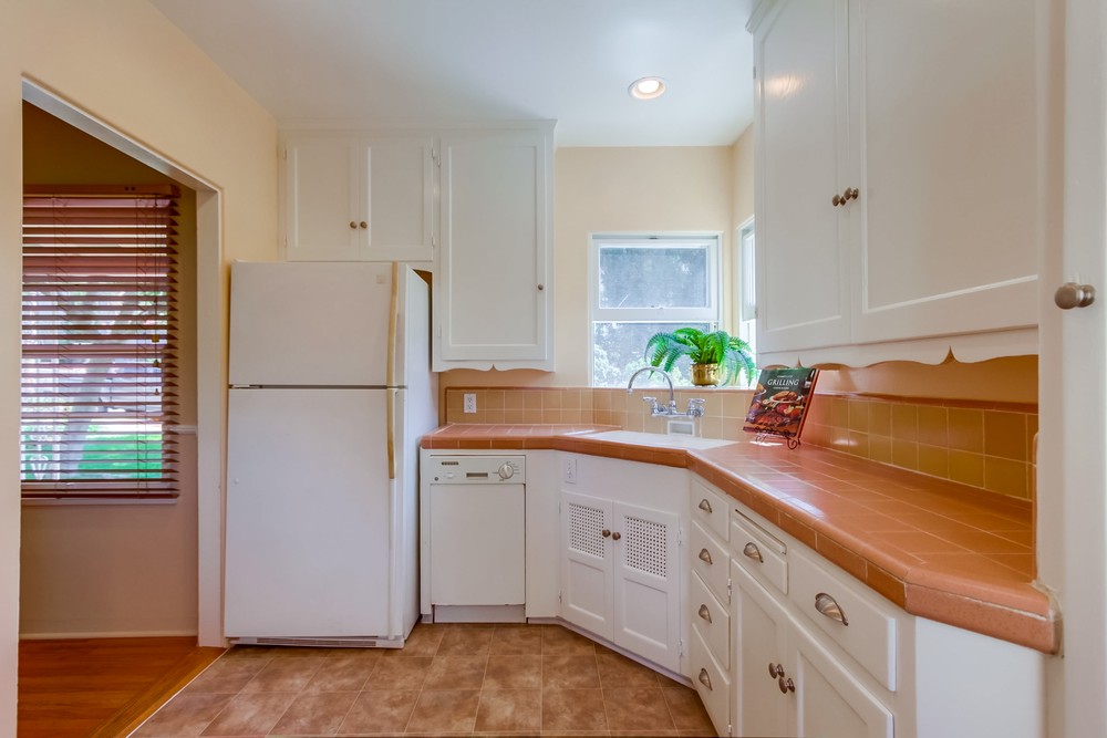 Virtual tour photo 14 of 30 for 4584 Van Dyke Ave