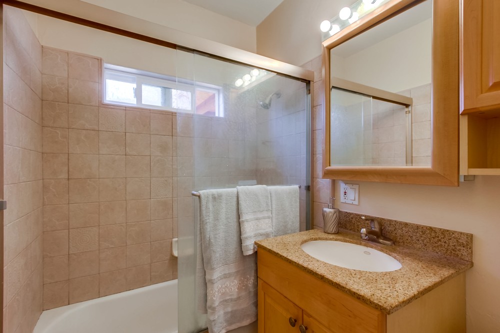 Virtual tour photo 20 of 30 for 4584 Van Dyke Ave