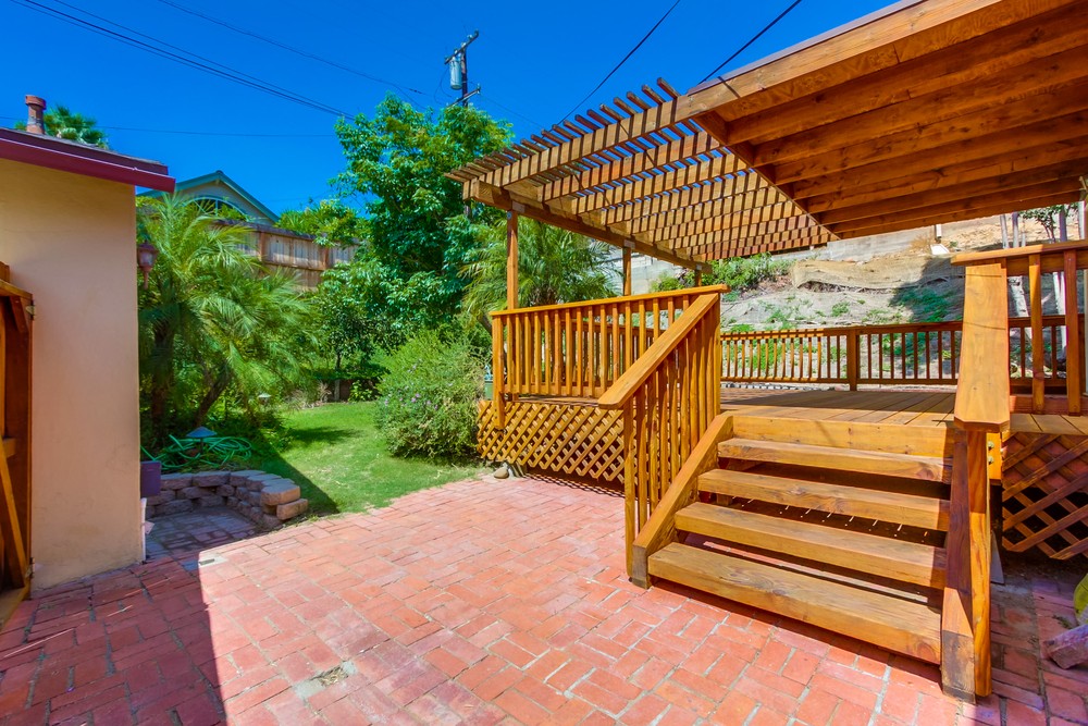 Virtual tour photo 25 of 30 for 4584 Van Dyke Ave