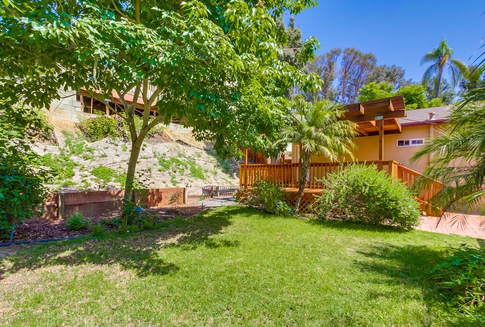 Virtual tour photo 27 of 30 for 4584 Van Dyke Ave