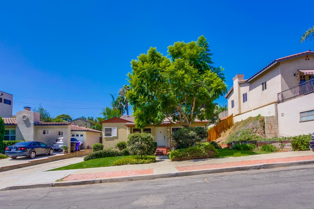 Virtual tour photo 31 of 30 for 4584 Van Dyke Ave