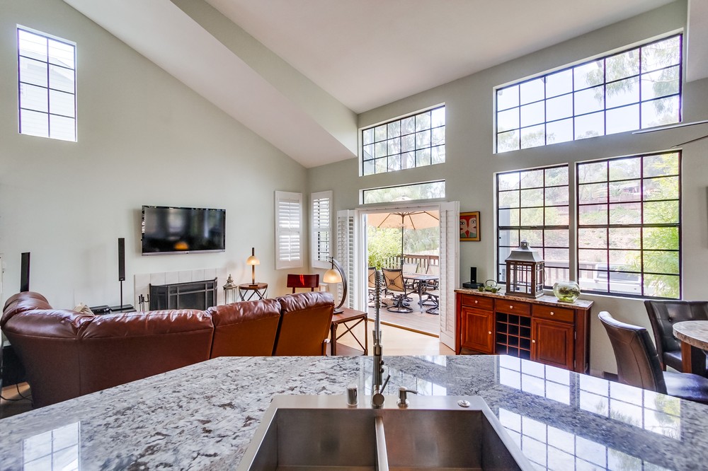 Virtual tour photo 11 of 45 for 4585 54th Street