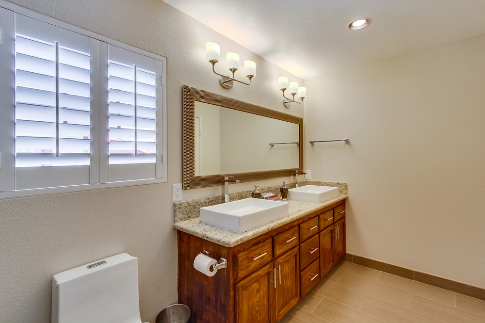 Virtual tour photo 27 of 45 for 4585 54th Street