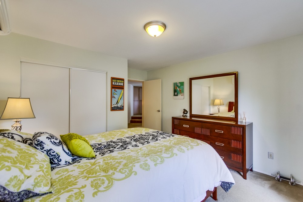 Virtual tour photo 31 of 45 for 4585 54th Street