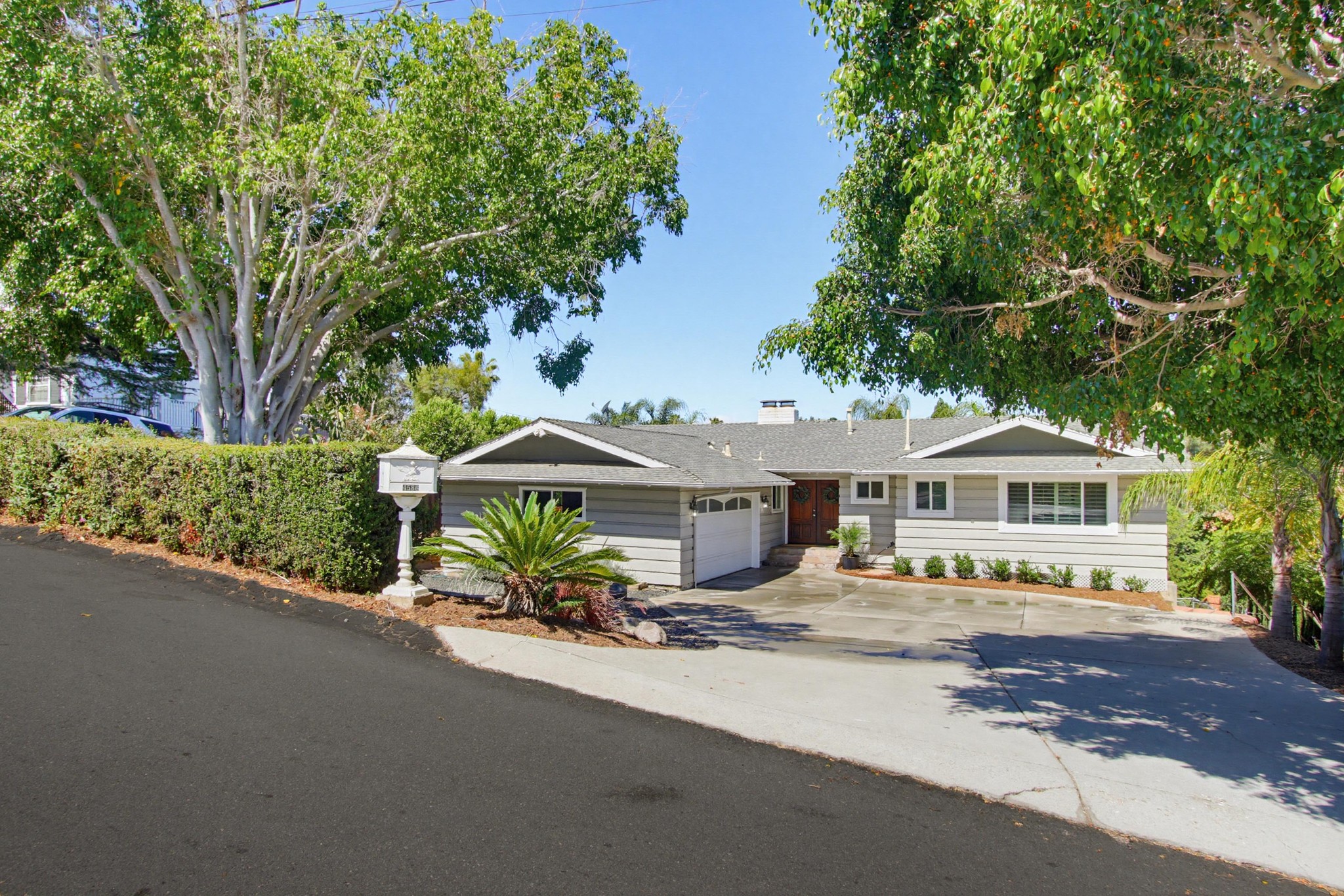 Virtual tour photo 1 of 116 for 4586 Mayapan Dr