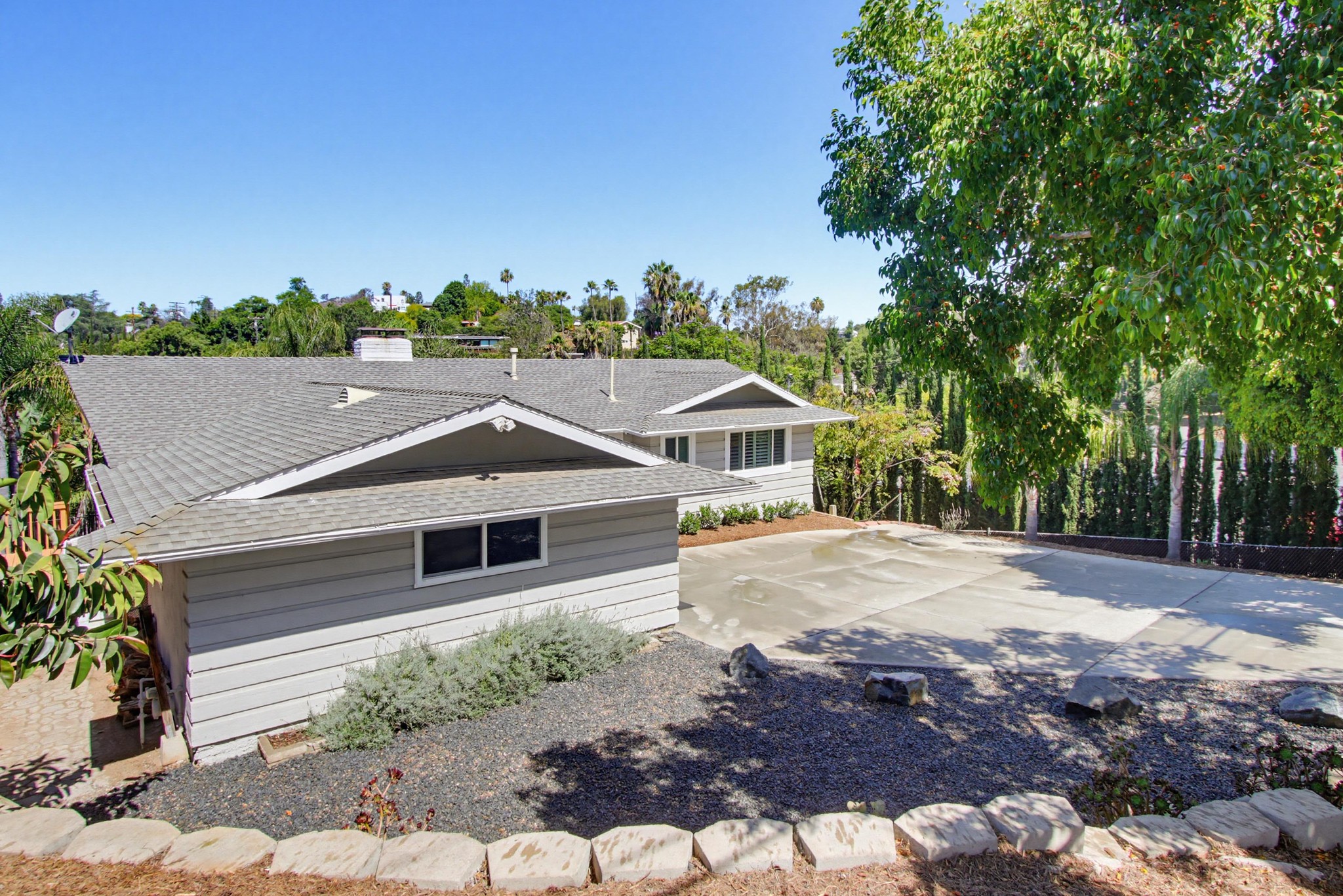 Virtual tour photo 4 of 116 for 4586 Mayapan Dr