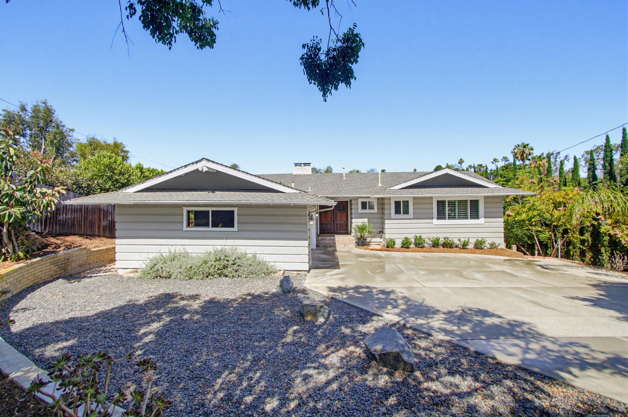 Virtual tour photo 5 of 116 for 4586 Mayapan Dr