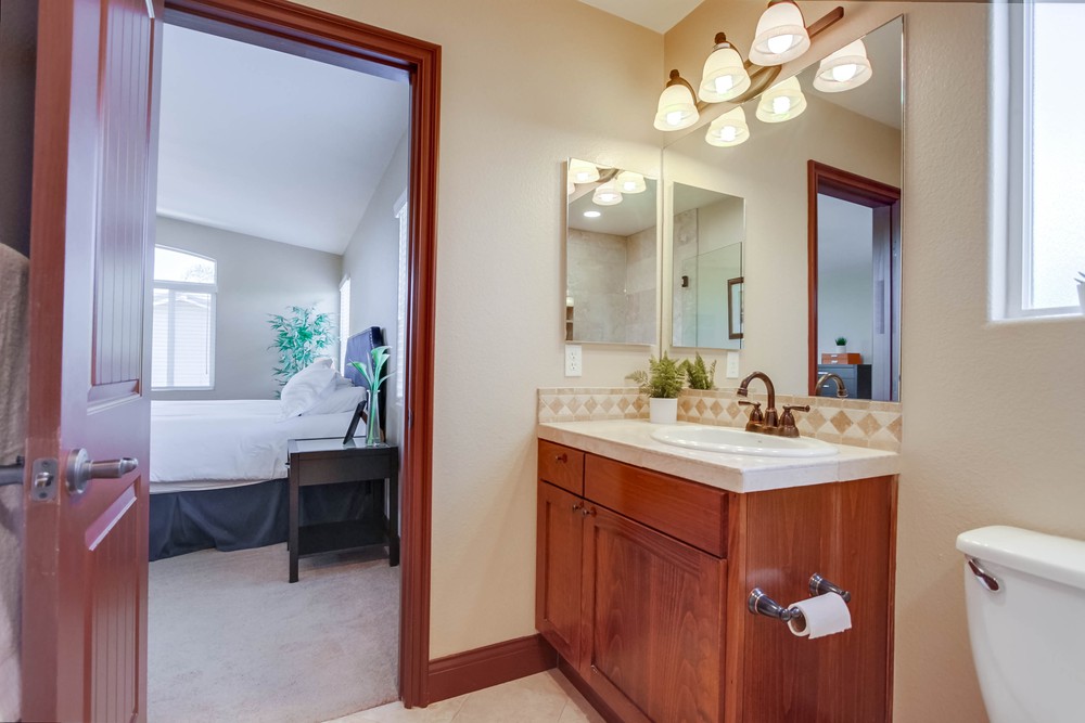 Virtual tour photo 29 of 40 for 4587 Idaho St
