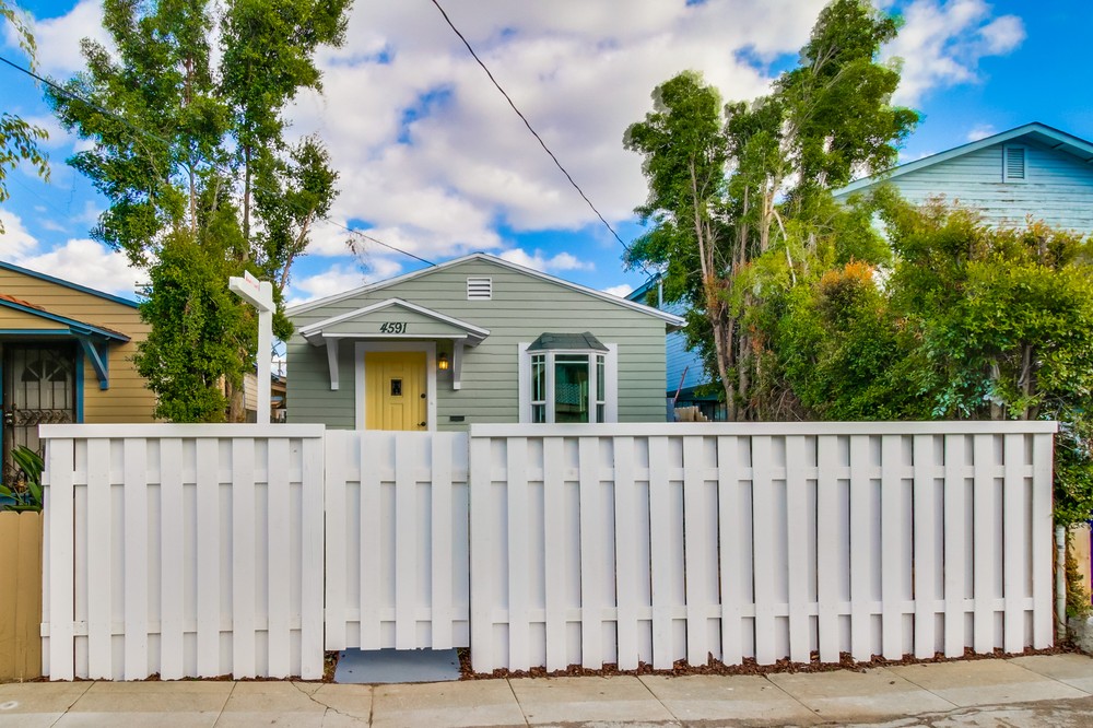 Virtual tour photo 1 of 33 for 4591 36th St