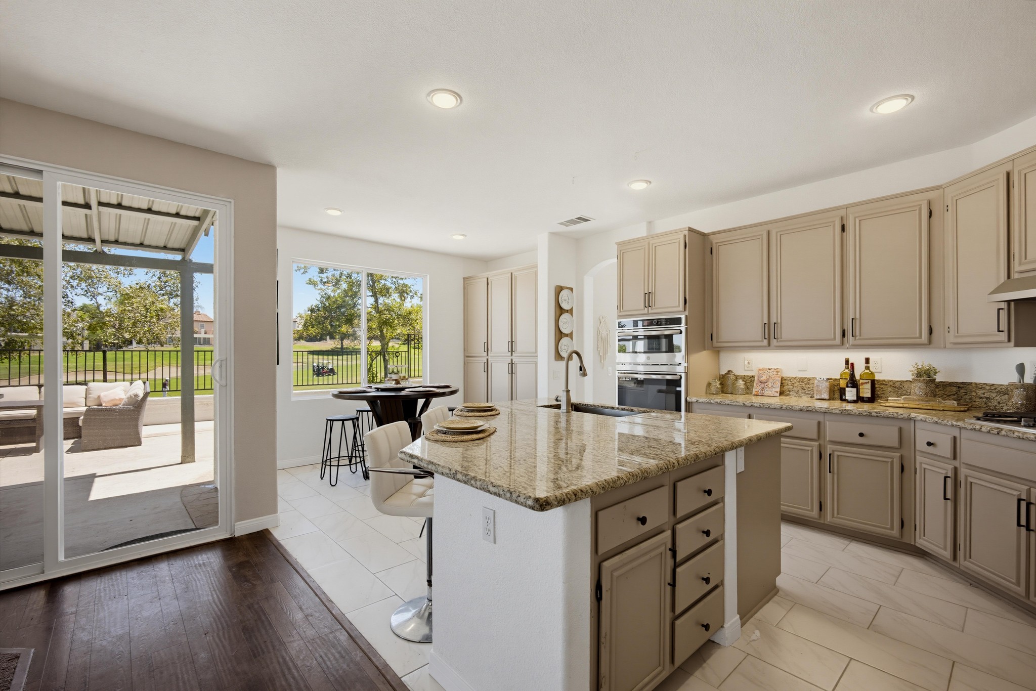 Virtual tour photo 21 of 72 for 45912 Paseo Gallante