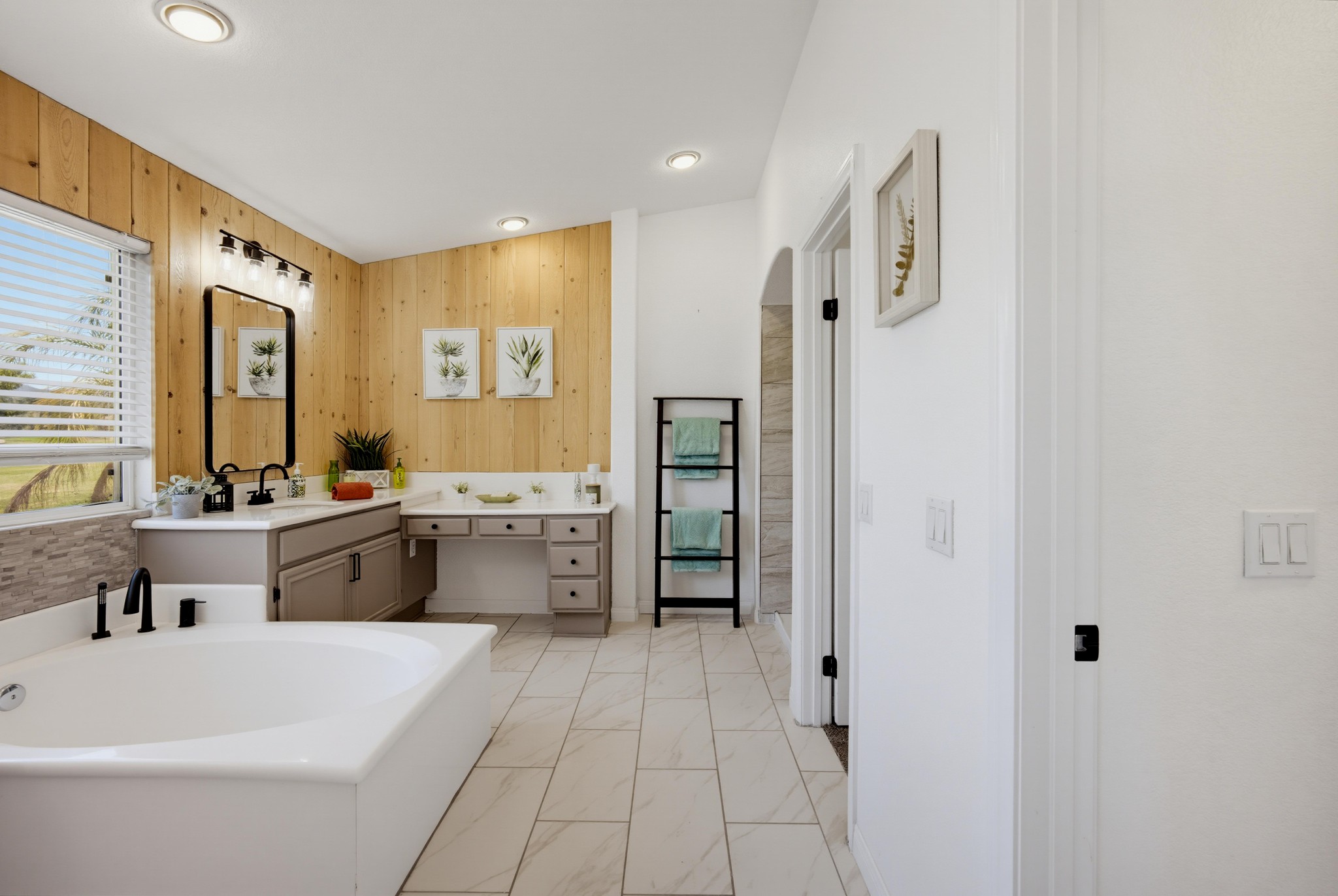 Virtual tour photo 38 of 72 for 45912 Paseo Gallante