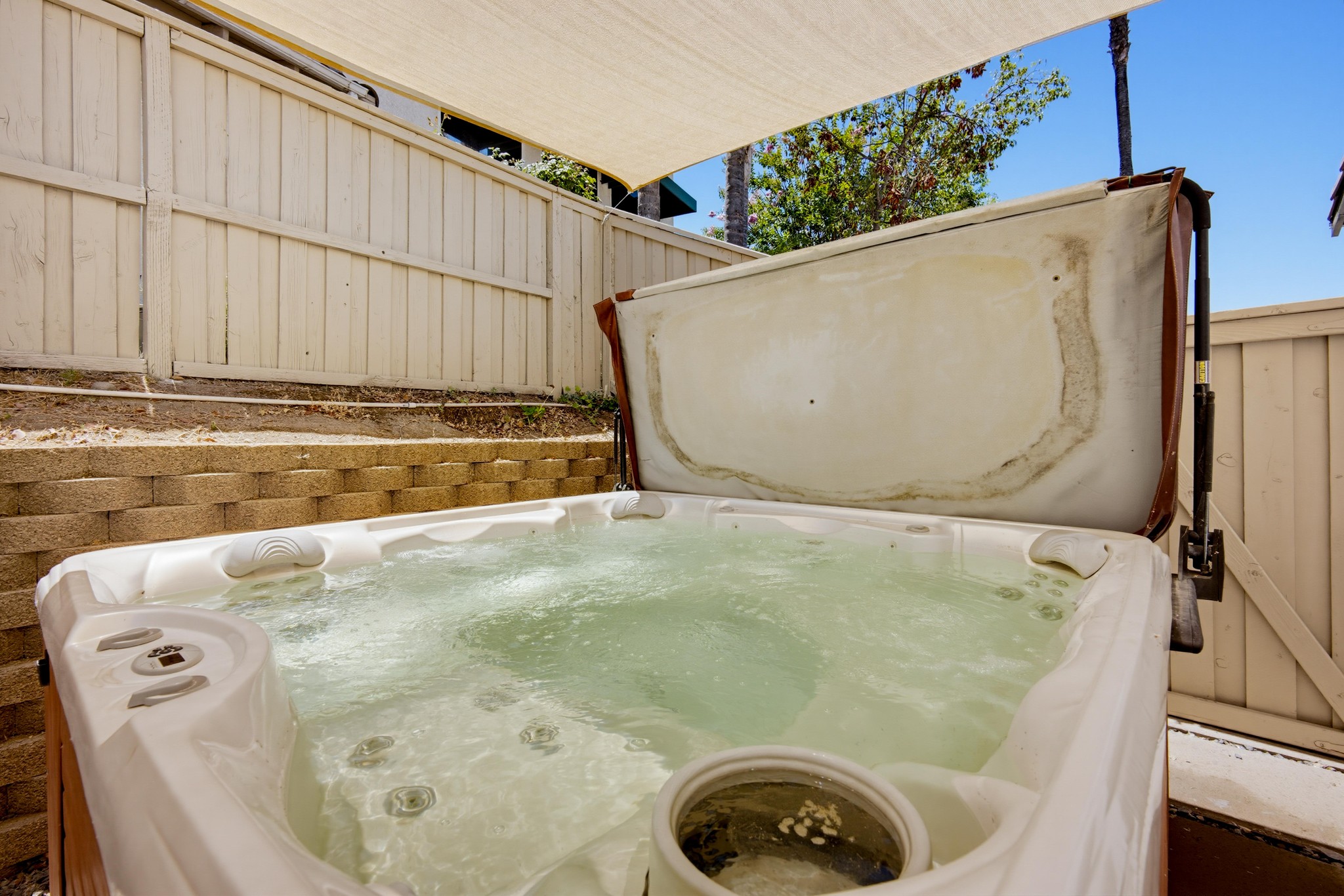 Virtual tour photo 67 of 72 for 45912 Paseo Gallante