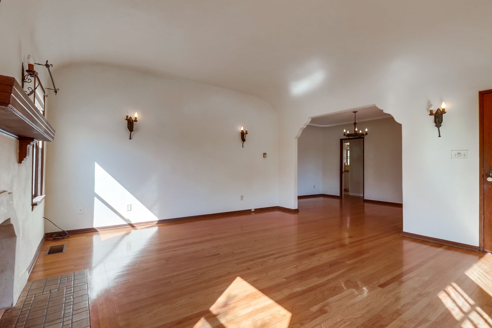 Virtual tour photo 11 of 50 for 4602 59th St