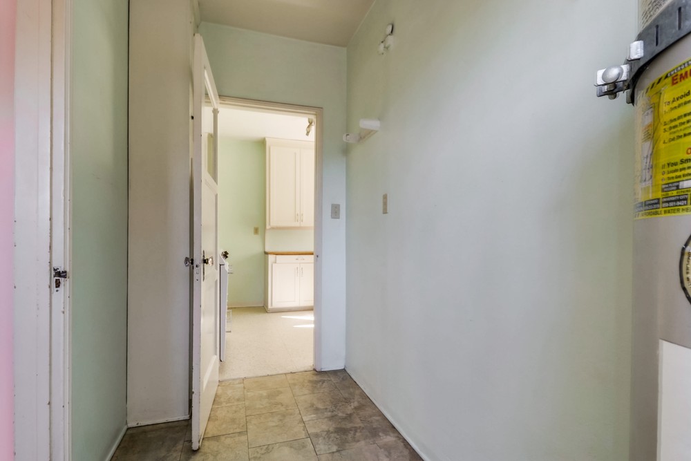 Virtual tour photo 37 of 51 for 4602 59th St