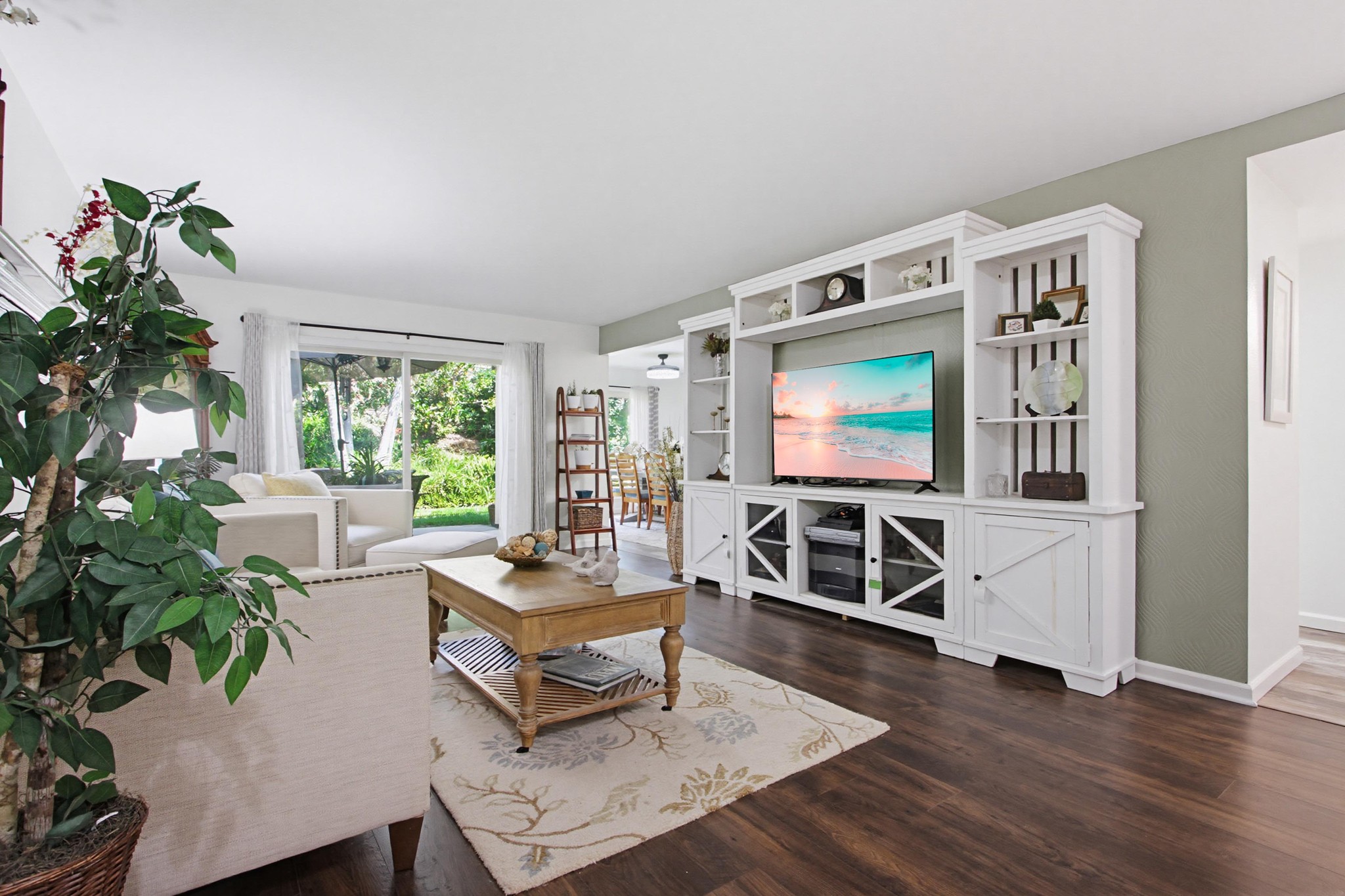 Virtual tour photo 4 of 43 for 4608 Driftwood Cir