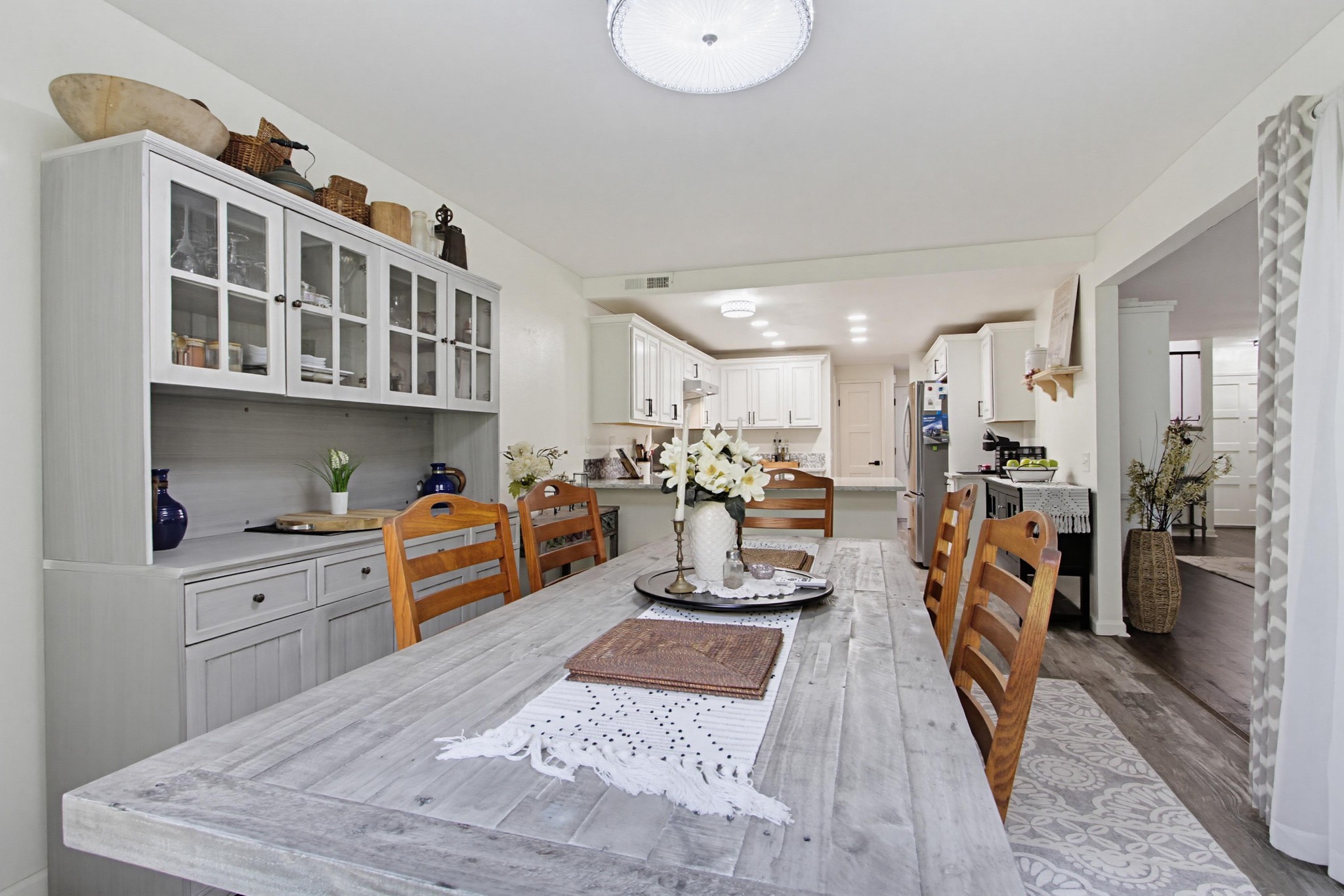 Virtual tour photo 8 of 43 for 4608 Driftwood Cir