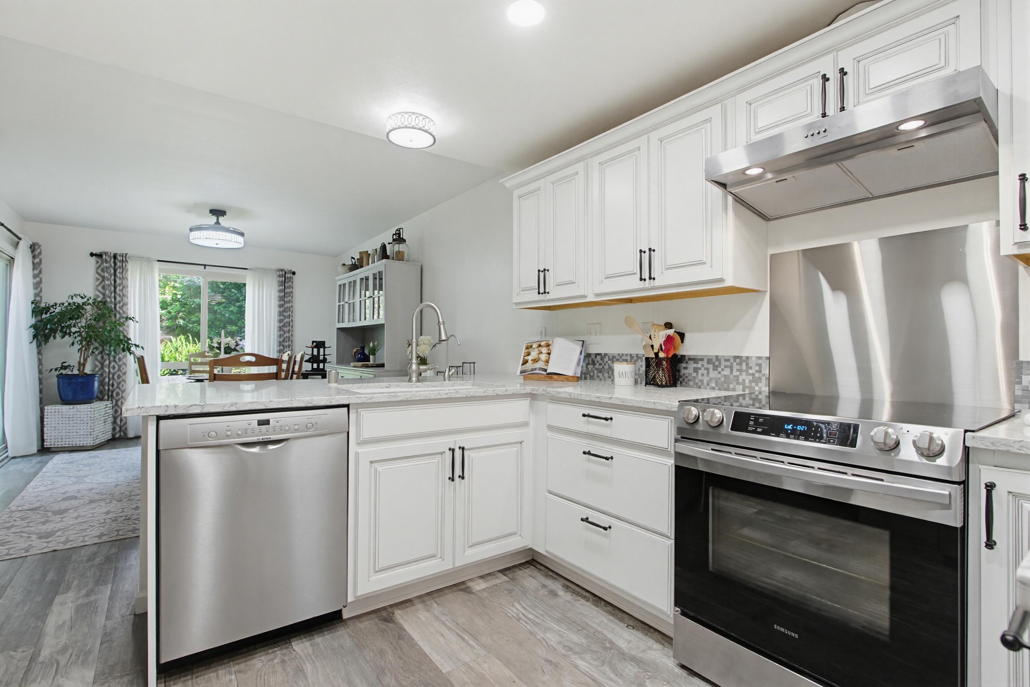 Virtual tour photo 11 of 43 for 4608 Driftwood Cir