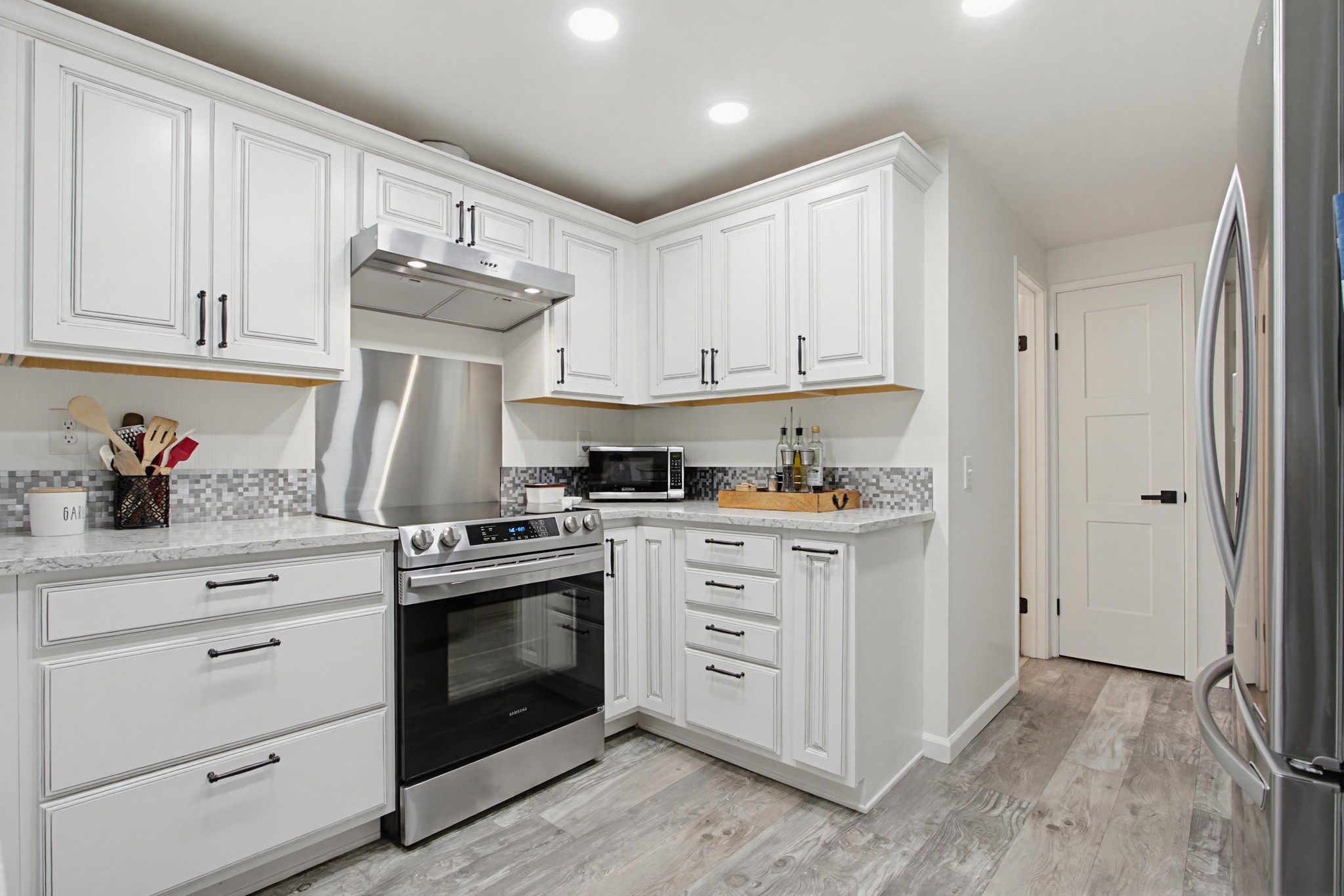 Virtual tour photo 12 of 43 for 4608 Driftwood Cir